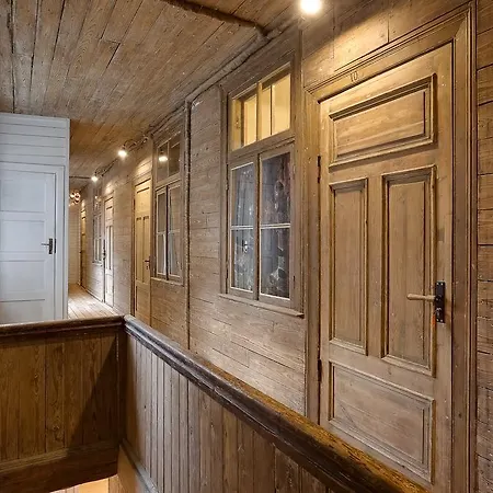 Academic Διαμέρισμα *